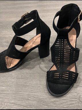 Top Moda Black Ankle Strap Open Toe Sandal Heel